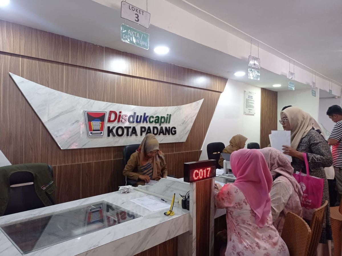 Disdukcapil Kota Padang Imbau Masyarakat untuk Aktifkan IKD