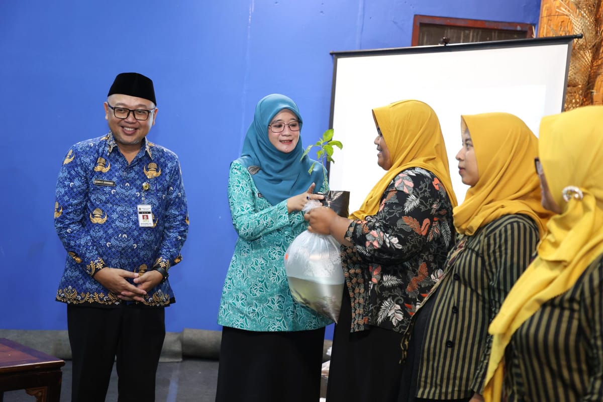 Jaga Ketahanan Pangan, Nawal Yasin Dorong Masyarakat Manfaatkan Lahan Pekarangan Rumah
