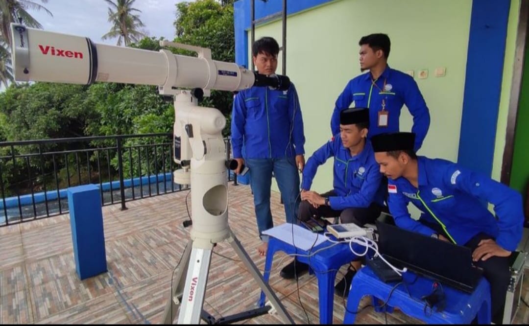 Pemantauan Hilal 1 Zulhijah di Ternate Pada Tower Observatorium BMKG