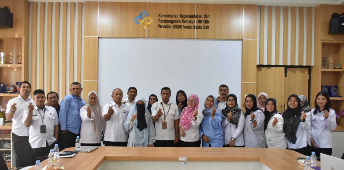 Kemendukbangga/BKKBN Malut Dorong Gerakan Ayah Mengantar Anak ke Posyandu di Halmahera Timur