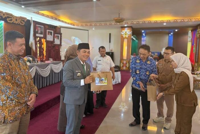 Halal Bukan Sekadar Label, Kunci UMKM Murung Raya Tembus Pasar Lebih Luas