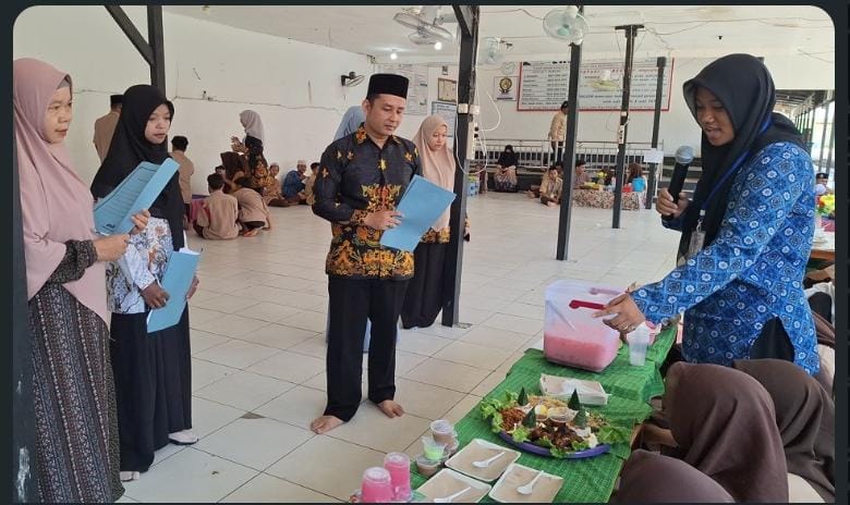 Ujian Praktik Syariah Masak Jadi Ajang Kekompakan Siswa Kelas IX MTs Terpadu Berkah