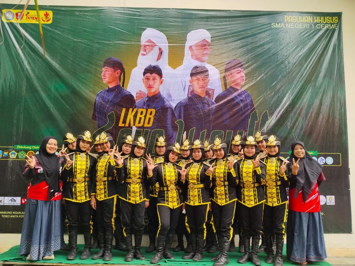 Kepala MTsN 2 Tuban Bangga, SATRADA dan Kamiliya Borong Prestasi di Dua Ajang Bergengsi
