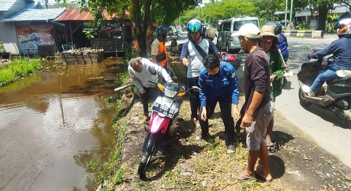 Diduga Korsleting, Motor Mendadak Terbakar Saat Isi Pertalite