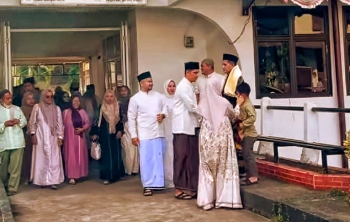 Wali Kota dan Wakil Wali Kota Sawahlunto Shalat Idul Adha 1447 H Bersama Warga di Lapangan Ombilin