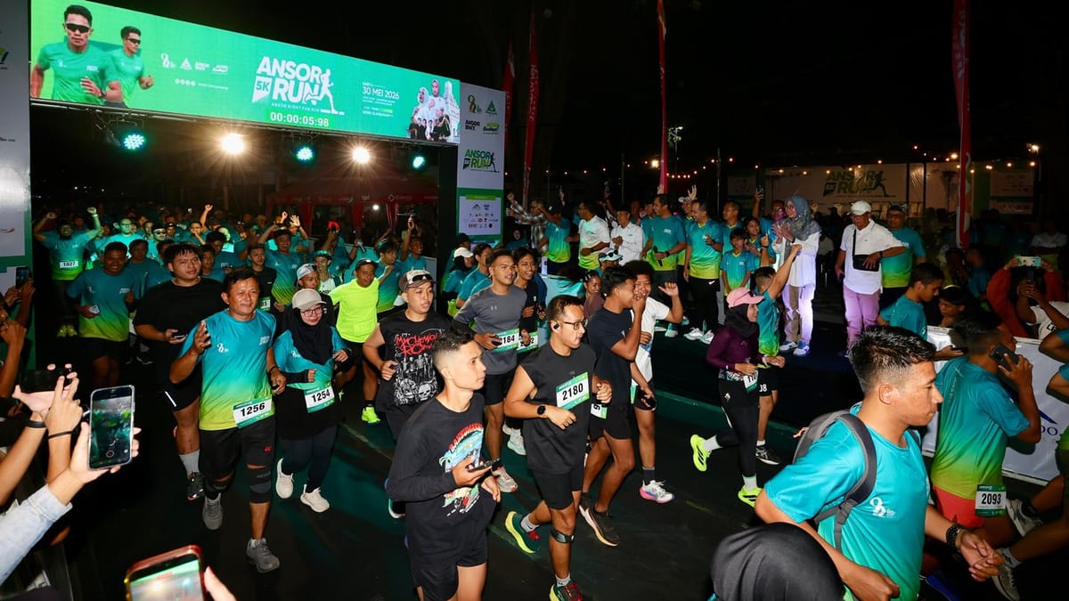 Ratusan Pelari dari Berbagai Daerah Ikuti Ansor Night Fun Run Banyuwangi