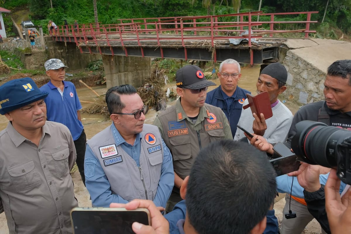 Bupati dan Wabup Tanah Datar Tinjau Lokasi Longsor, Pastikan Seluruh Korban dan Kerusakan Terdata