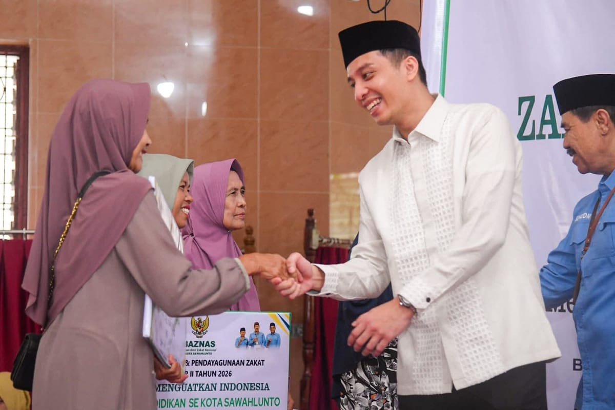 Pemko Sawahlunto Kembali Gulirkan Program Seragam Sekolah Gratis untuk Siswa Baru SD dan SMP