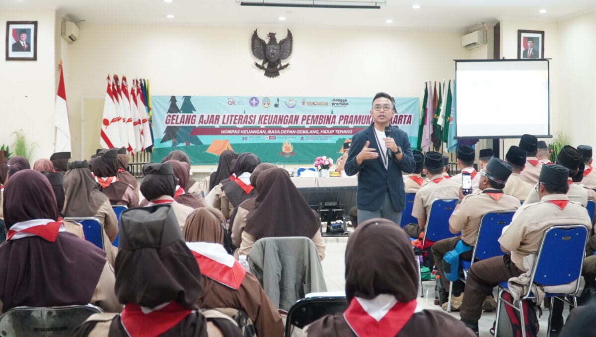 Kwarda DKI Jakarta Dan OJK Edukasi Pembina Pramuka Jakarta Tentang Waspada Pinjol