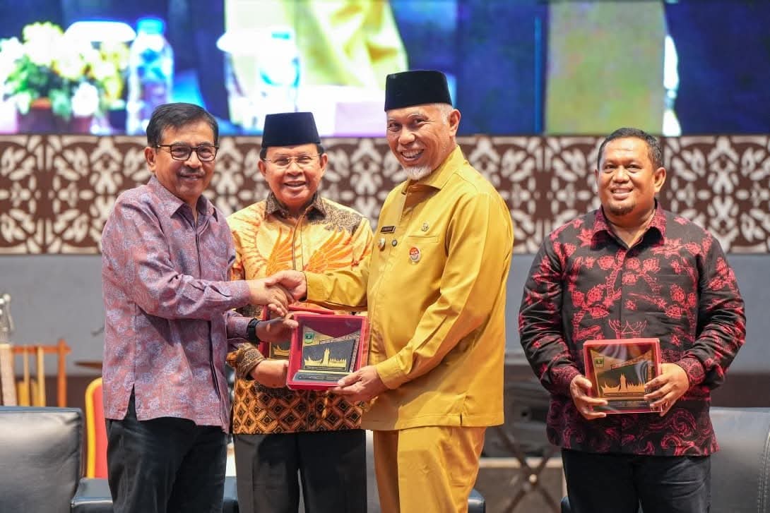 Gubernur Sumbar Mahyeldi : Penting Menghidupkan Kembali Nilai Pendidikan Berbasis Keluarga