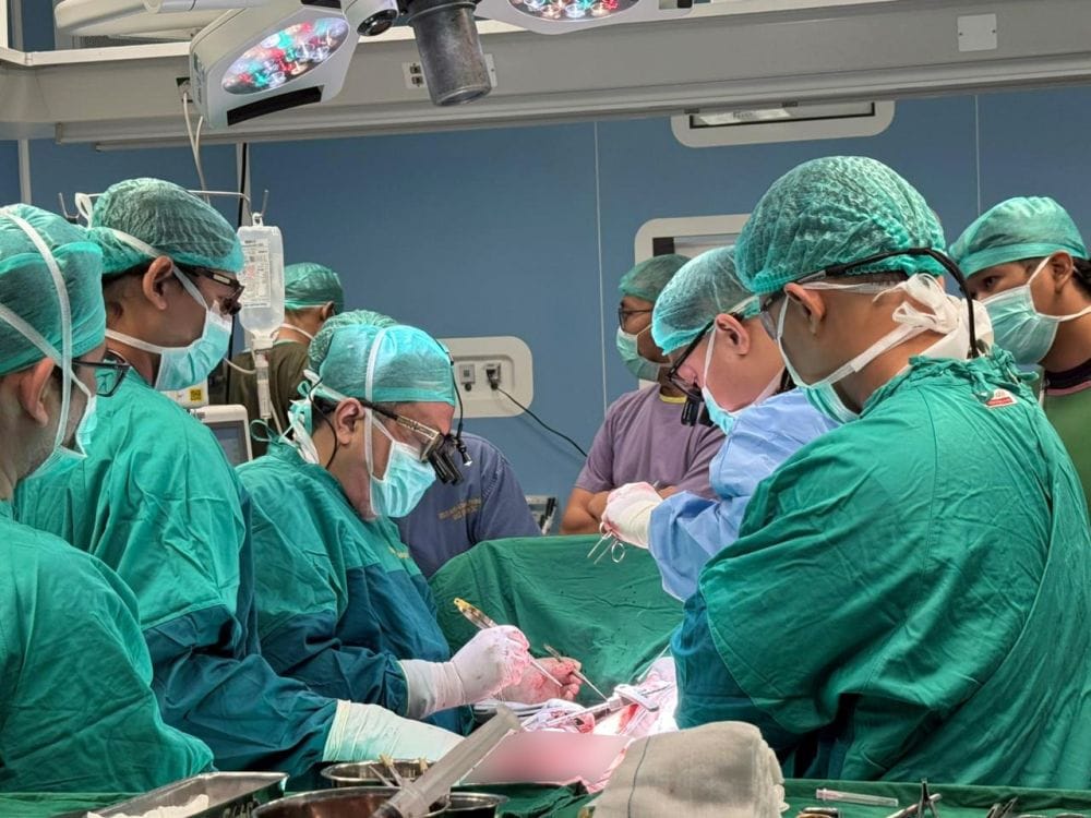 RSUD Arifin Achmad Pekanbaru Sukses Lakukan Operasi Bypass Jantung Masih Berdetak