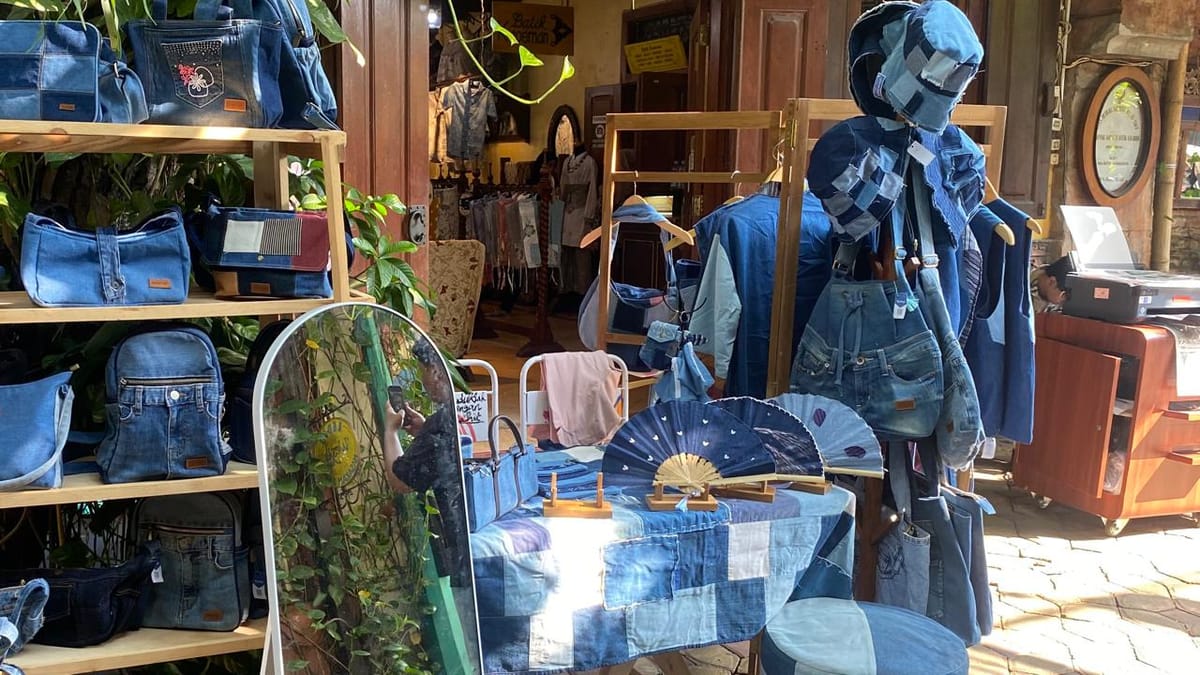 Dencraf, Warnai Bazar UMKM Forum Pokdarwis