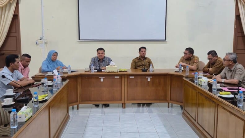 Pemkab Agam Salurkan Rp11 Miliar Jadup untuk 8.195 Korban Bencana Hidrometeorologi.