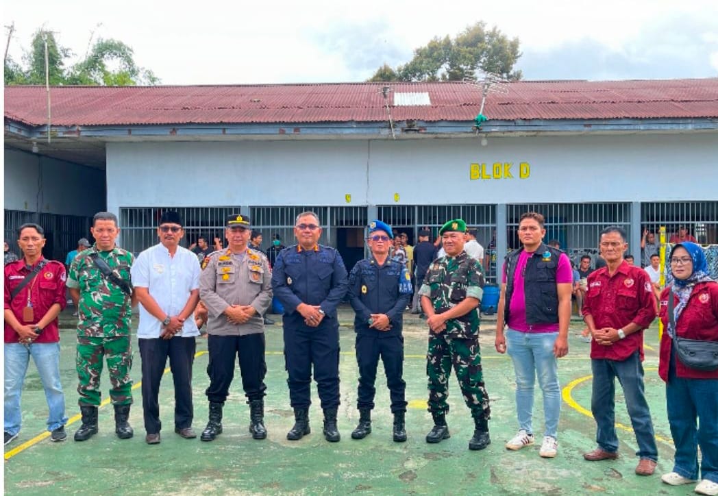 Lapas Kelas IIA Bukittinggi Gelar Penggeledahan Blok Hunian Bersama TNI & POLRI
