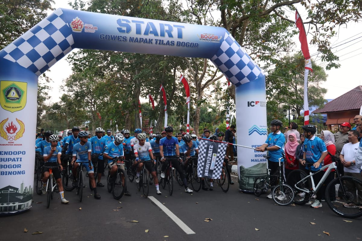 Gowes Napak Tilas Menelusuri Jejak Sejarah Pemkab Bogor