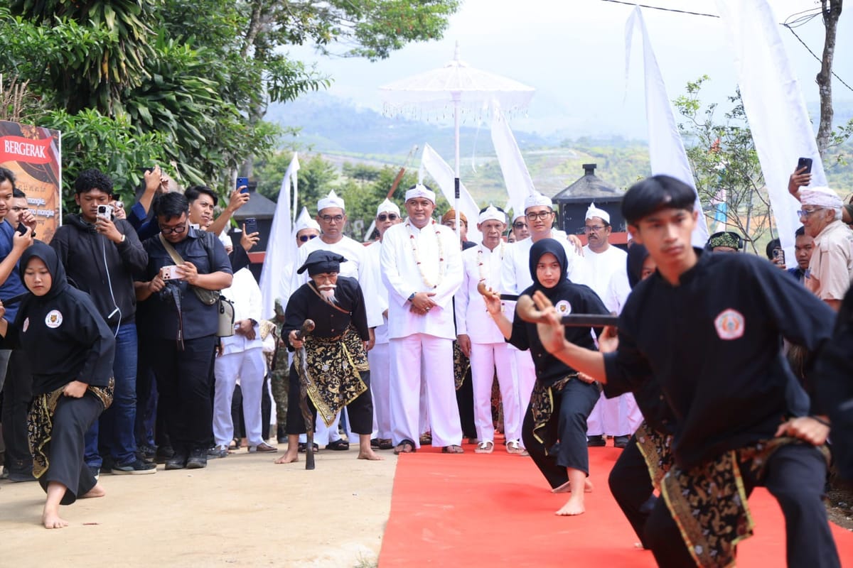 Benar Benar Istimewa ! Rapat Paripurna Istimewa Hari Jadi Ke - 544 Kabupaten Bogor  Digelar di Luar Gedung DPRD