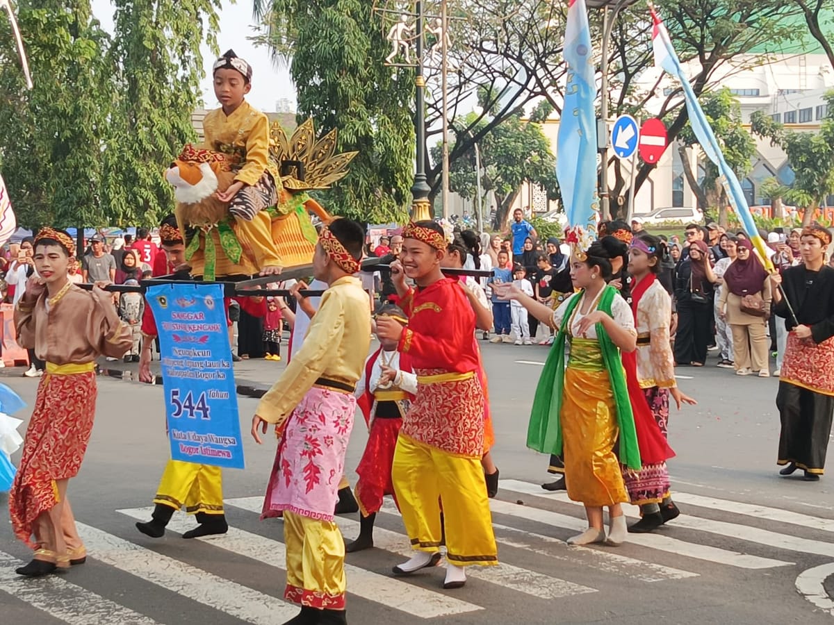 Pemkab Bogor Terus Memperkenalkan Seni Tradisional Di Kegiatan Car Free Day