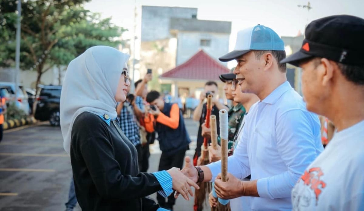 Wagub Jihan Nurlela Pimpin Aksi Bersih Pasar, Bangun Kesadaran Iklim