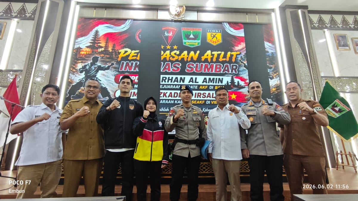 Pemprov dan KONI Sumbar Lepas Dua Atlet Karate, Wakili Indonesia pada Kejuaraan Internasional