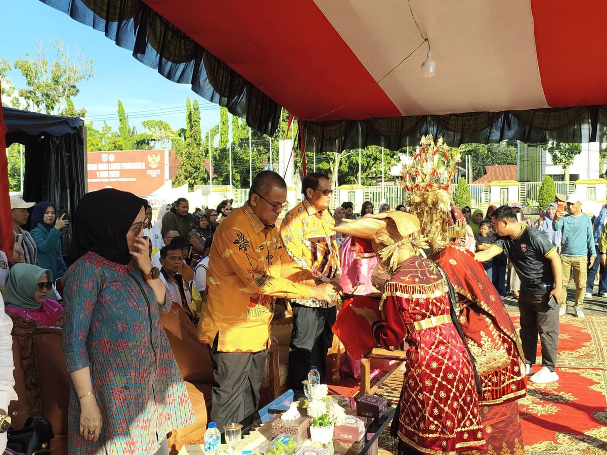 Sumarak Pasa Ekraf 2026 Resmi Dibuka, Dorong UMKM Lokal dan Bangkitkan Ekonomi Kreatif Pasbar