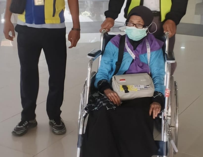 Seorang Jamaah Haji Dipulangkan Lebih Awal Gubernur Maluku : Semoga Menjadi Hajah Yang Mabrurah