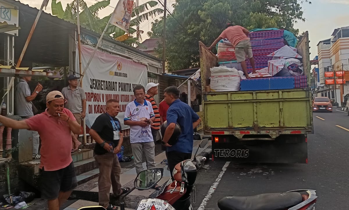 Persiapan Porprov V Maluku Utara Perlengkapan Cabor Mulai Diangkut Menuju Halmahera Utara