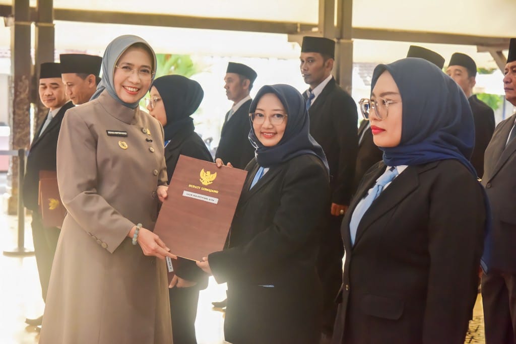 Lantik 159 Kepala Sekolah, Bunda Indah: Setiap Wilayah Berhak Mendapatkan Pendidikan Berkualitas