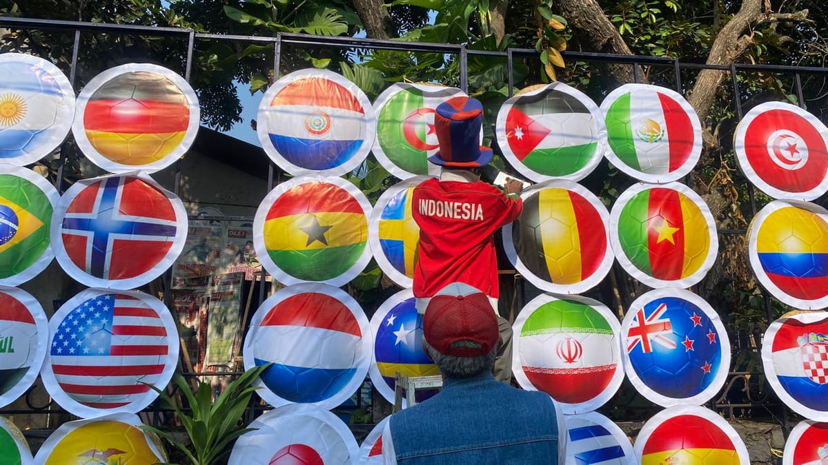 Sambut Pesta Bola Dunia, Museum TitikNol Pasoepati Solo, Pajang Spot Selfi Dengan 48 Logo Negara Peserta.