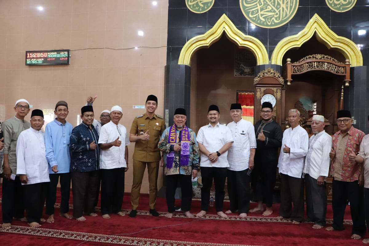 Tabligh Akbar di Masjid Agung Nurul Islam Sawahlunto, Wali Kota dan Wawako Ajak Perkuat Nilai Keagamaan dan Kebersamaan