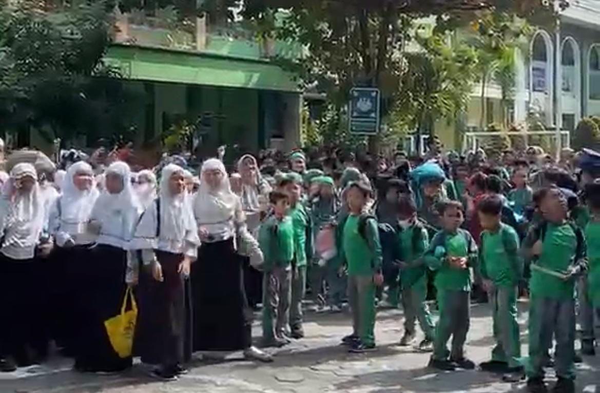 BPBD Jember Perkuat Kesiapsiagaan Bencana di SD Al-Irsyad Melalui Edukasi dan Simulasi Evakuasi