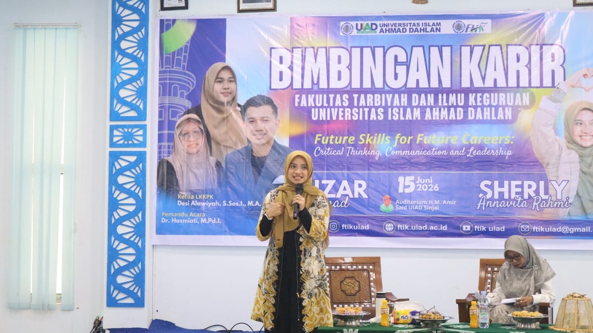 FTIK UIAD Sinjai Hadirkan Sherly Annavita Rahmi, Mahasiswa Diajak Menjadi Generasi Unggul