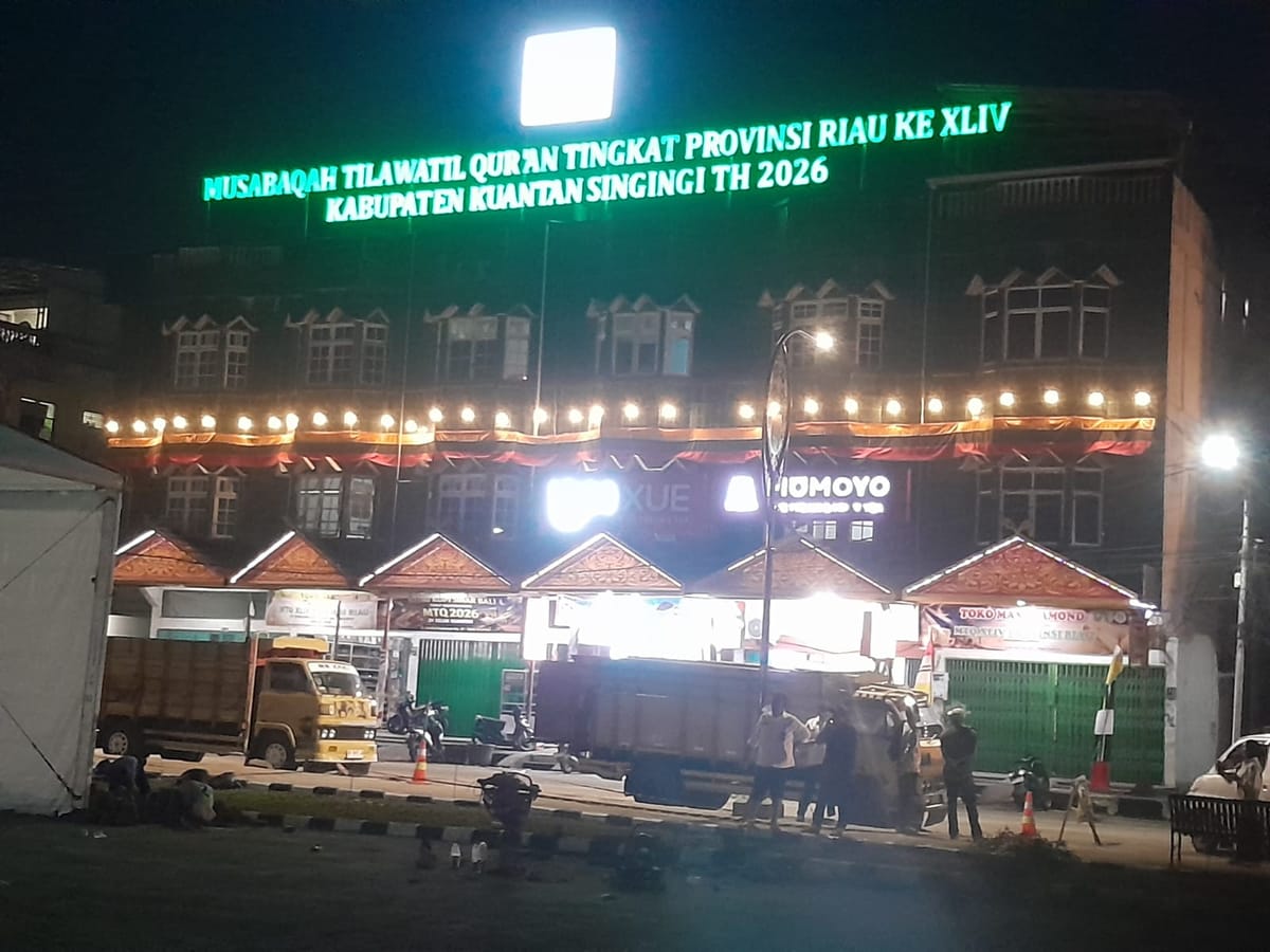 Astaka Utama MTQ Riau ke- 44 di Teluk Kuantan Mulai Jadi Magnet Swafoto Warga