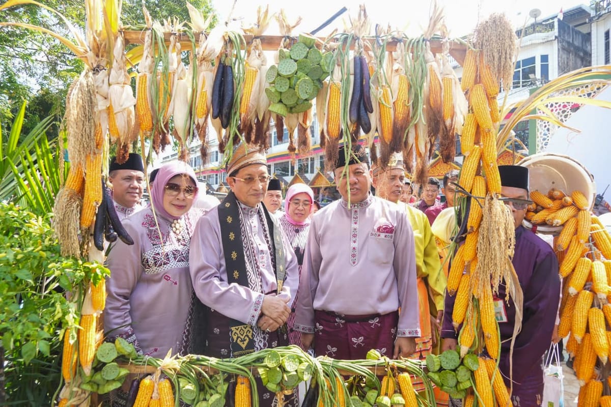 Menteri Agama KH Nasaruddin Umar Terkesan Kearifan Lokal dan Nuansa Keagamaan di Kuantan Singingi