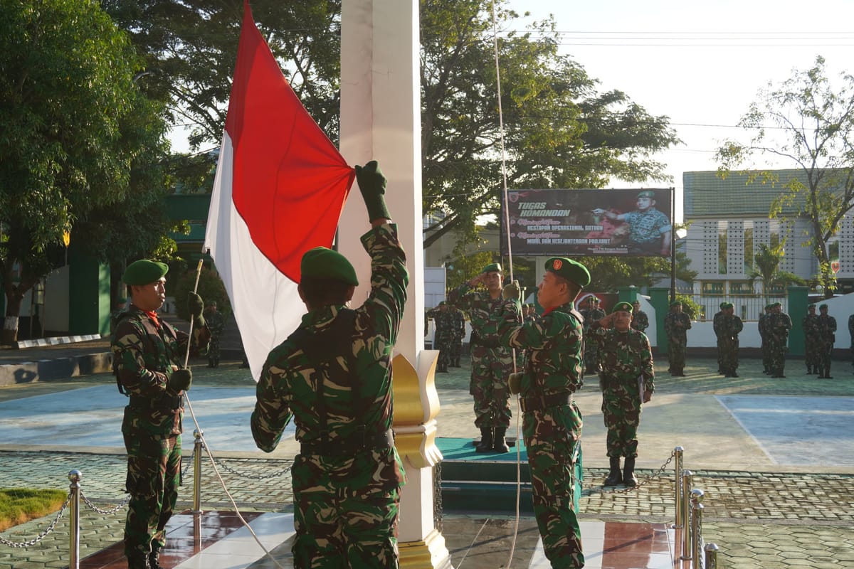 Upacara Bendera  Perbarui Tekad Teguhkan Pengabdian dan Integritas Prajurit.