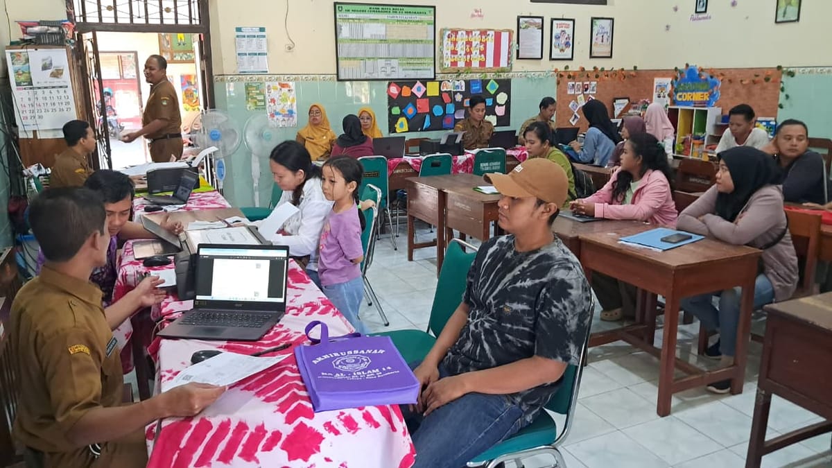 SPMB Jalur Domisili Dan Mutasi SD, SMP Di Solo; Sekolah Negri Diserbu Pendaftar.