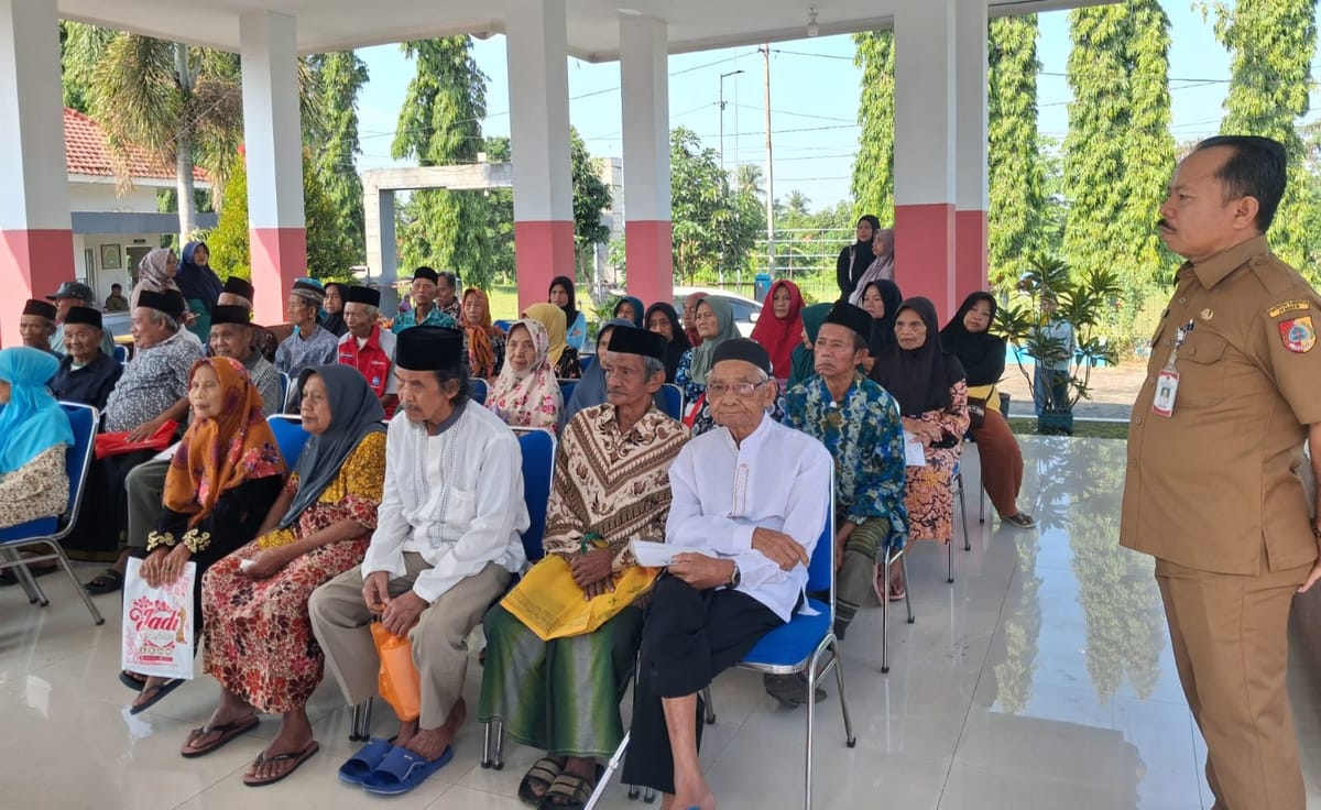 PKH Plus Jaslut Cair, 49 Lansia di Sukorambi Jember Terima Bantuan Rp500 Ribu