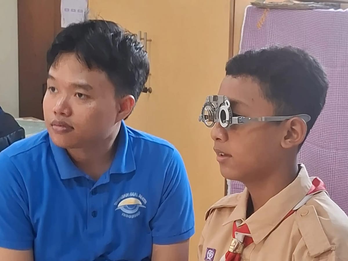 Gawai Bisa Cetus Mata Minus bahkan Silinder pada Anak