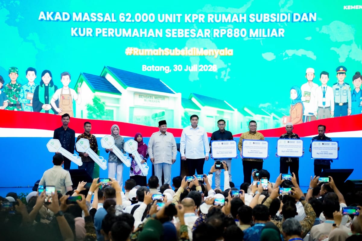 Presiden Prabowo Resmikan Akad Massal 62 Ribu KPR Subsidi, Tekankan Hunian Layak Harus Terhubung Digital