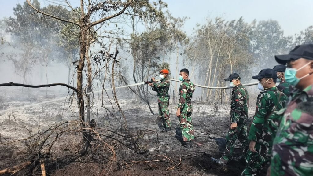Karhutla Kembali Mengamuk di Kubu Raya, Asap Tebal Membumbung
