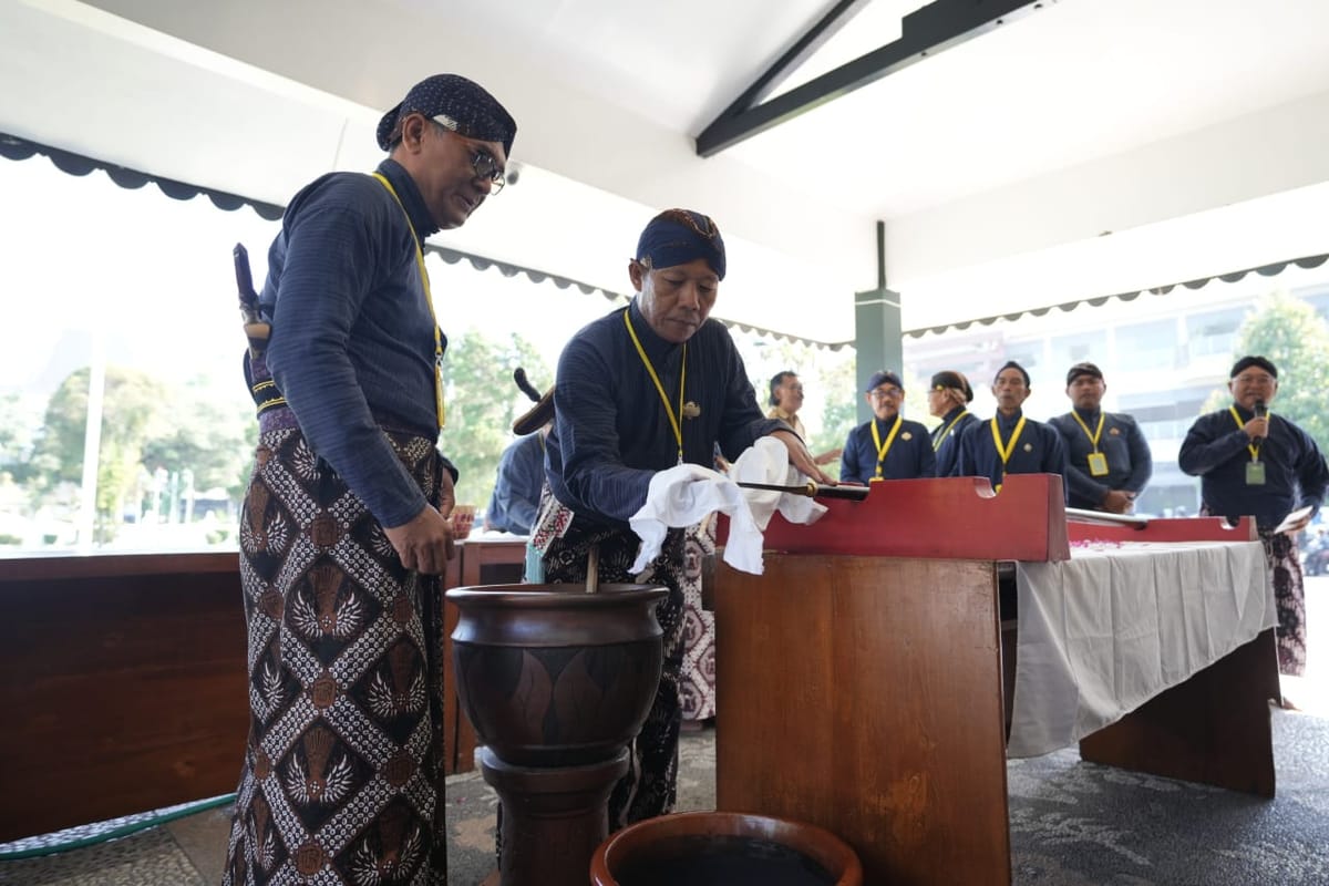 Jamasan Pusaka Tombak Kyai Turunsih Kembali Digelar