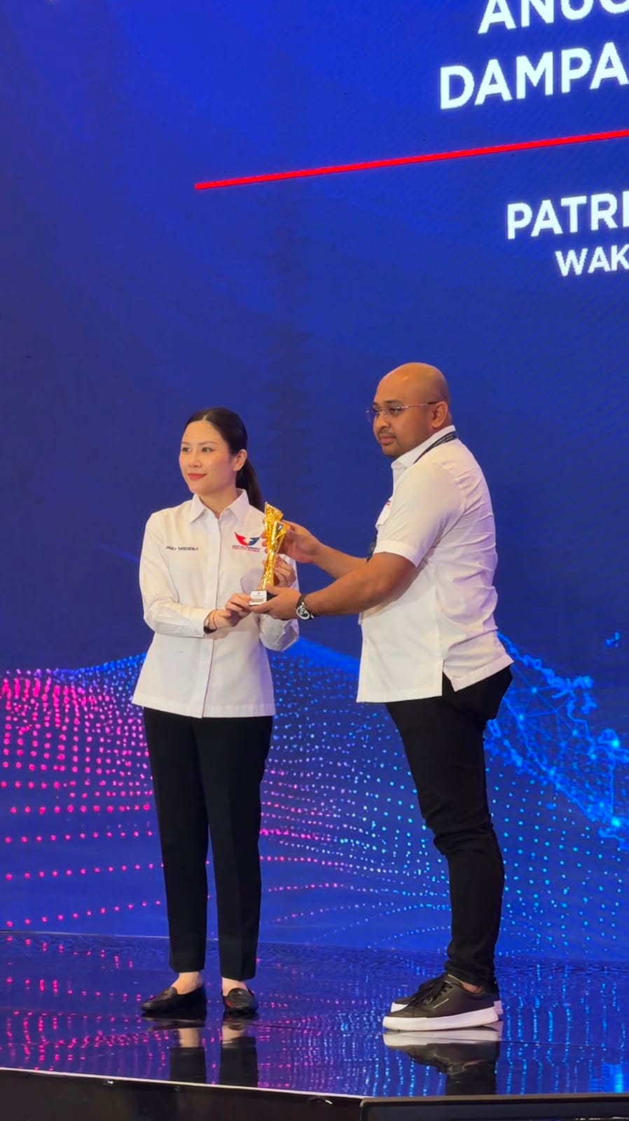 Patrick Moenandar, Meraih Anugerah Legislator Partai Perindo 2026 Pada Kategori Dampak Sosial Terbesar.