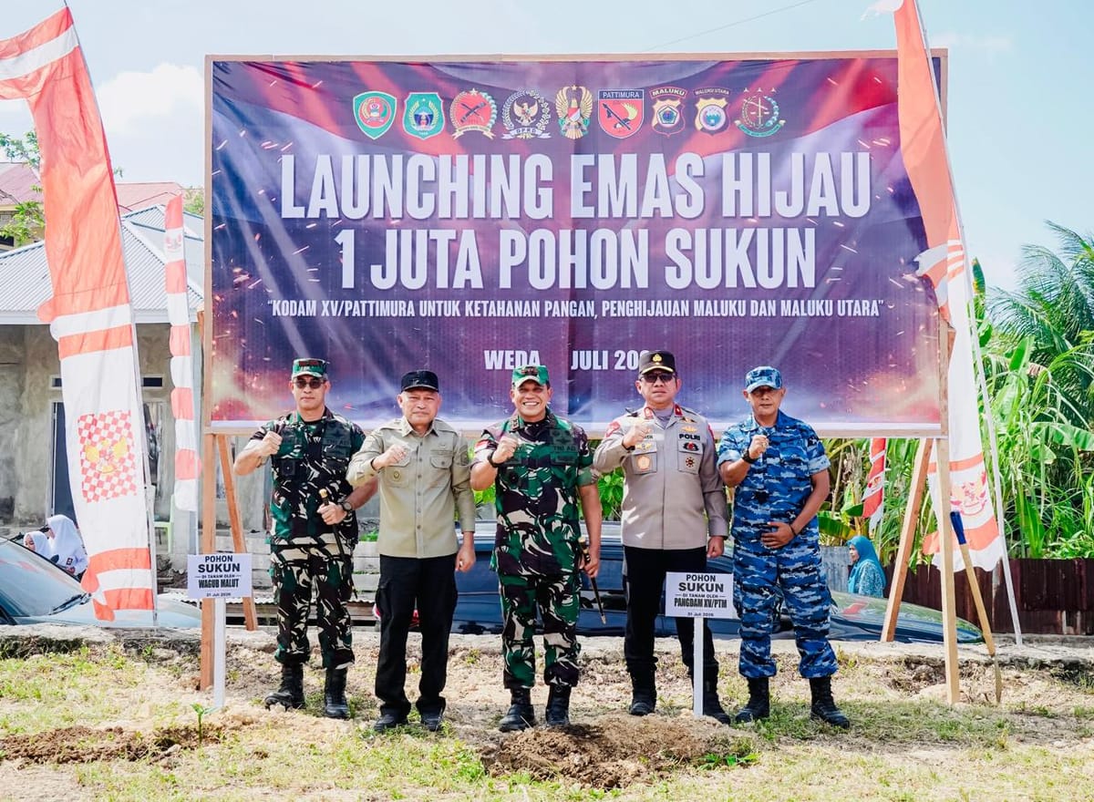 Pangdam XV/Pattimura Luncurkan Program Emas Hijau, Tanam Sejuta Pohon Sukun Perkuat Ketahanan Pangan