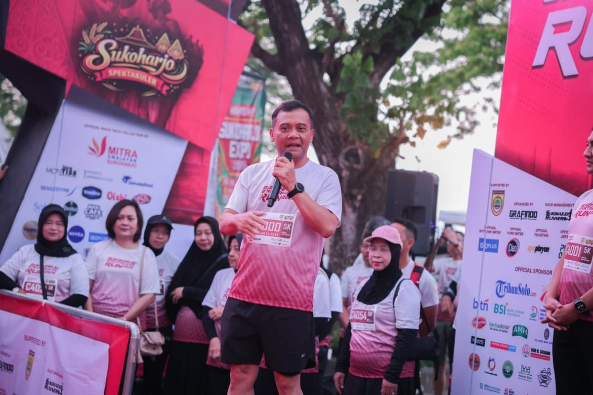 Gubernur Ahmad Luthfi Hadir Dalam Ajang Sukoharjo Spektakuler Run 2026 Dukung Sport Tourism