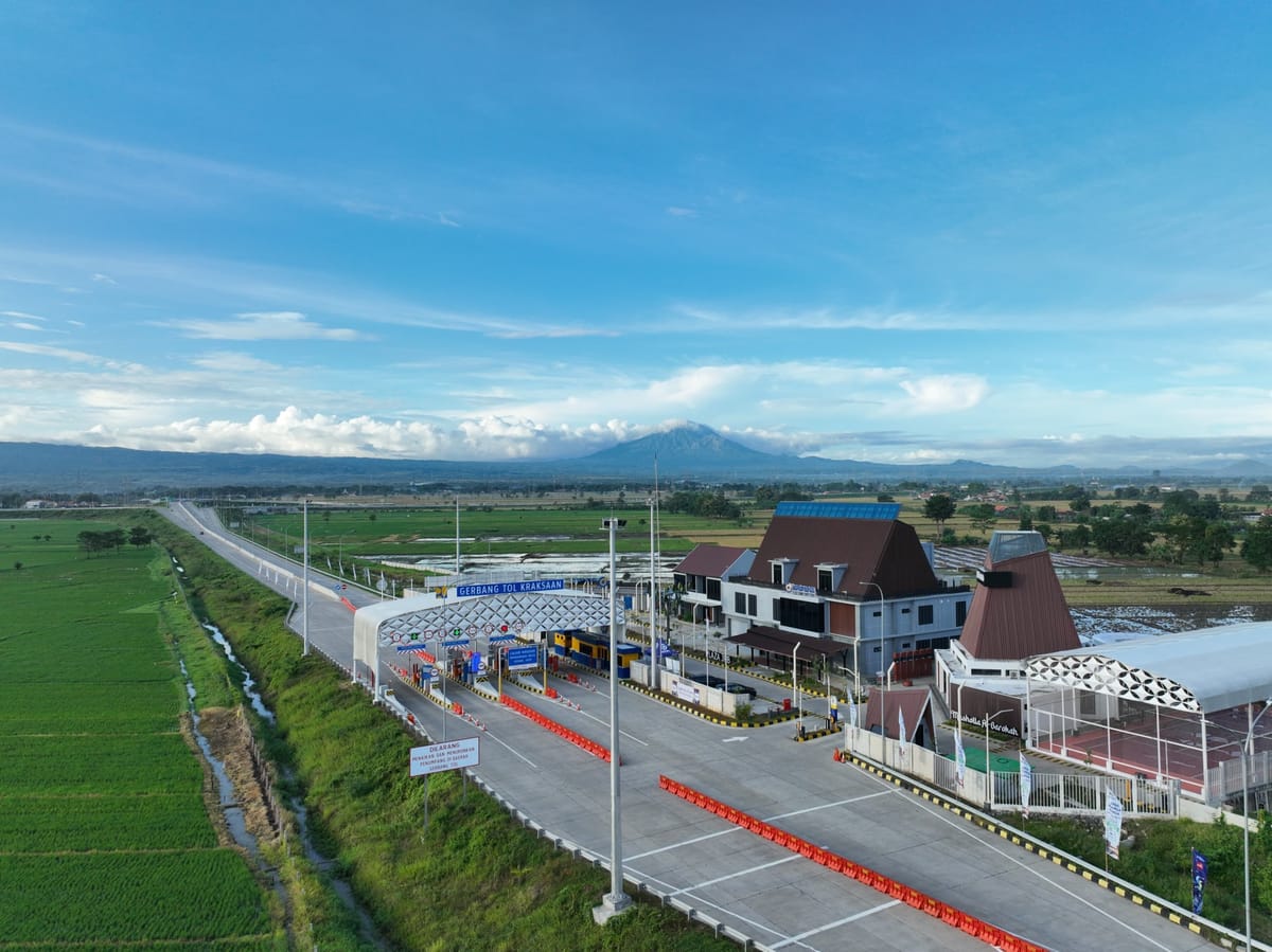 Wapres Tinjau Jalan Tol Prosiwangi Percepat  Konektivitas Jawa-Bali