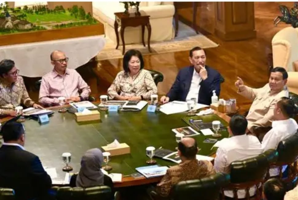 Presiden Terima Ketua DEN Beserta Jajaran nya di Hambalang