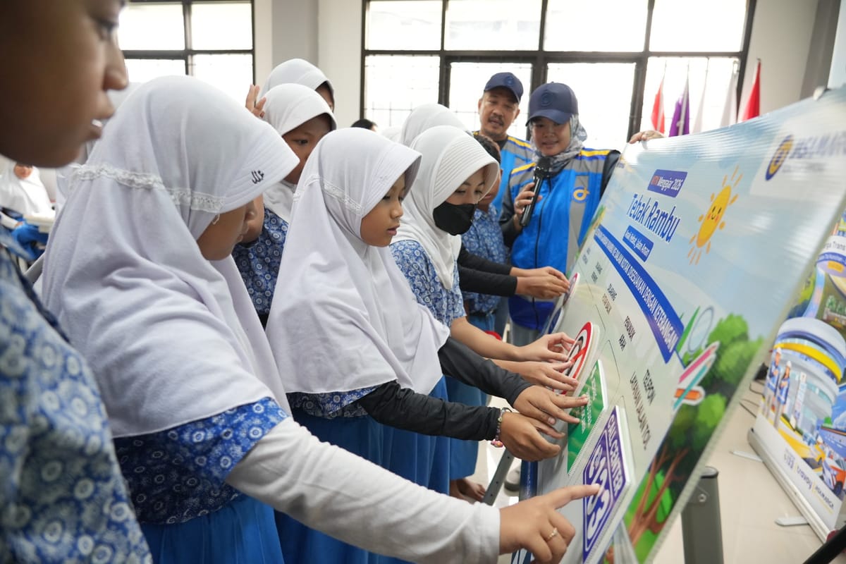 Marga Trans Nusantara Tanamkan Budaya Keselamatan melalui Program MTN Mengajar 2026