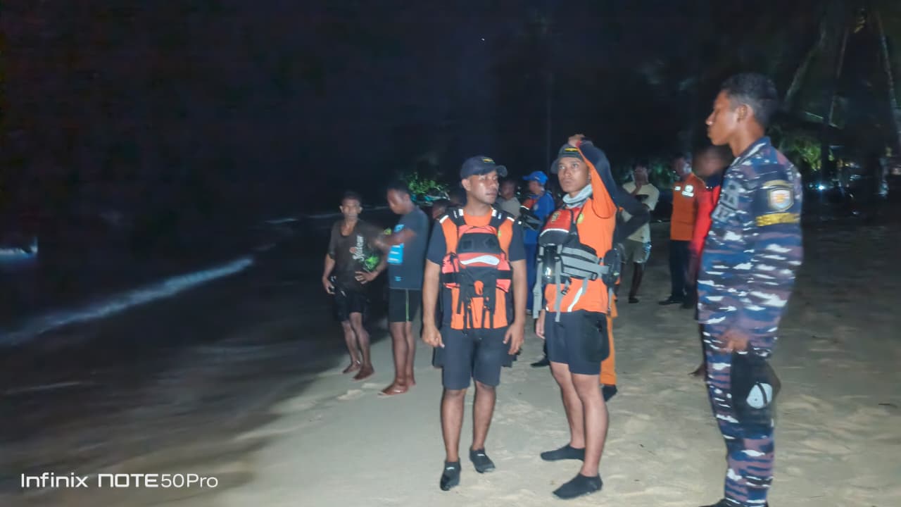 Tiga Pemuda Terseret Ombak Di Pantai Desa Bido Morotai Utara, Satu Dalam Pencarian