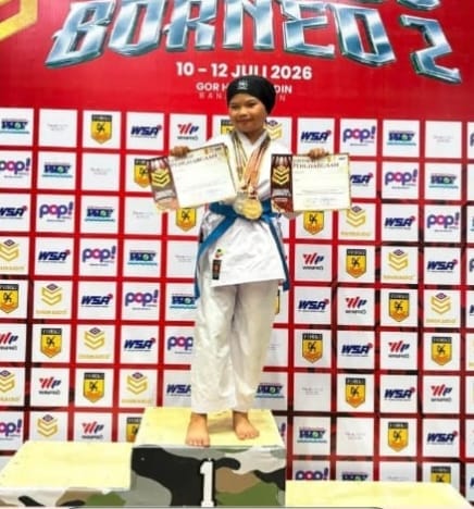 Zahwa Harumkan MIN 3 Palangka Raya dengan Emas dan Perak di Karate Open Se-Kalimantan
