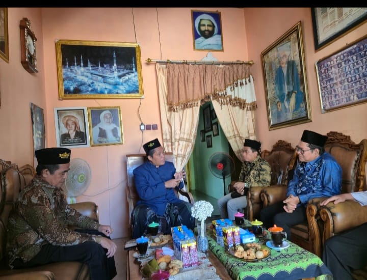Rektor UNUKASE Sambangi Pondok Pesantren Walisongo Banjarbaru