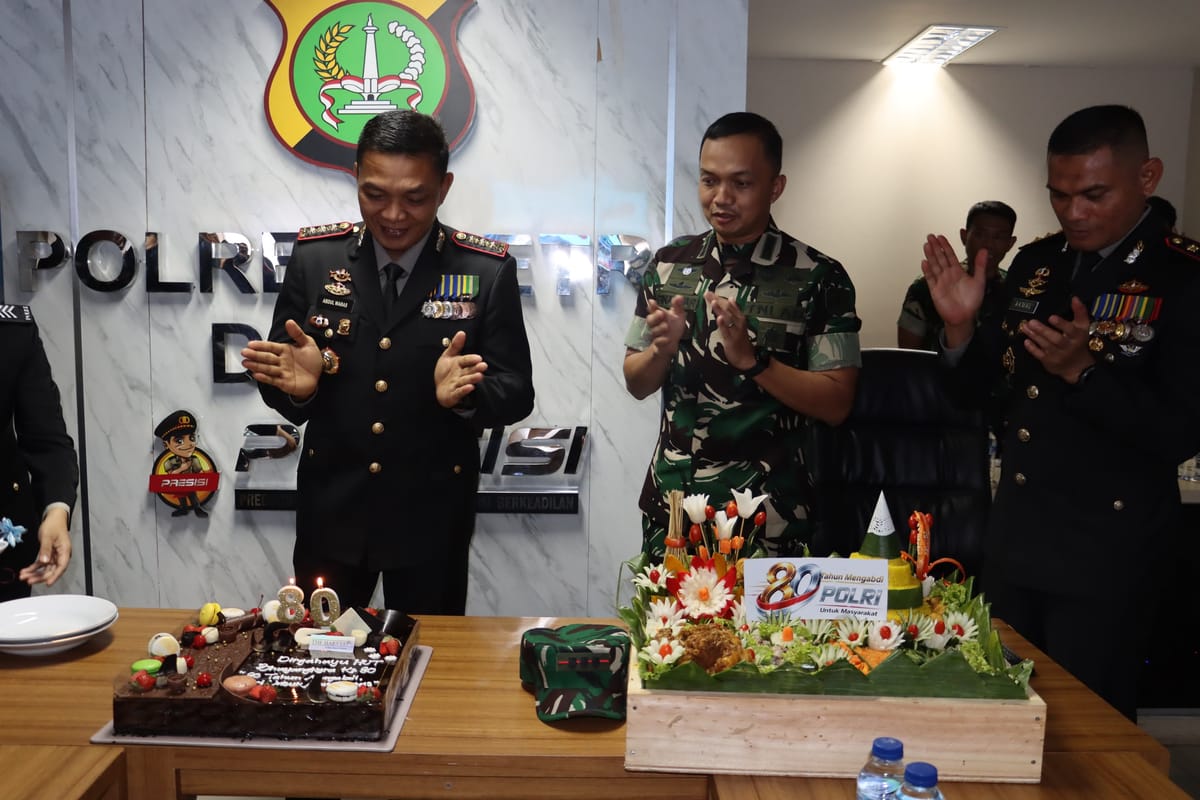 Dandim 0508 Depok Beri Kejutan HUT Bhayangkara ke-80, Perkuat Sinergi TNI-Polri